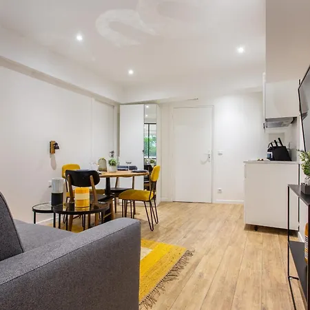 Apartment Bright And Cosy Sacre Coeur Paris